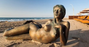 Naked Beach Lady